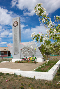 ПАМЯТНИК ВОИНАМ-ЗЕМЛЯКАМ, ПОГИБШИМ НА ФРОНТАХ ВЕЛИКОЙ ОТЕЧЕСТВЕННОЙ ВОЙНЫ.
